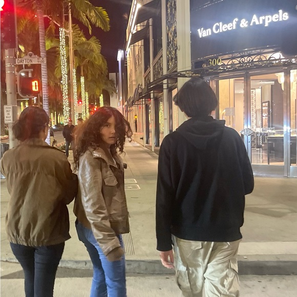 VAN CLEEF & ARPELS Necklace 18k Gold $25,000 - Picture 8 of 14